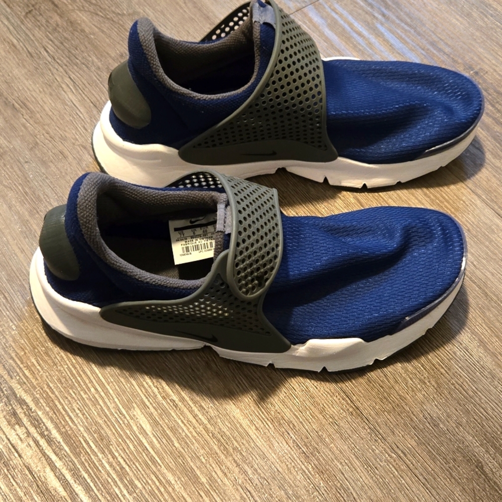 Nike Sock Dart sz 7Y